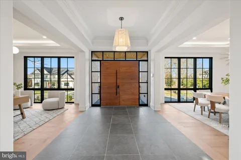 $4,200,000 | 627 Hine Street Southeast, Vienna, VA 22180