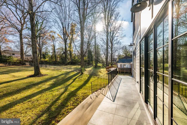 $4,200,000 | 627 Hine Street Southeast, Vienna, VA 22180