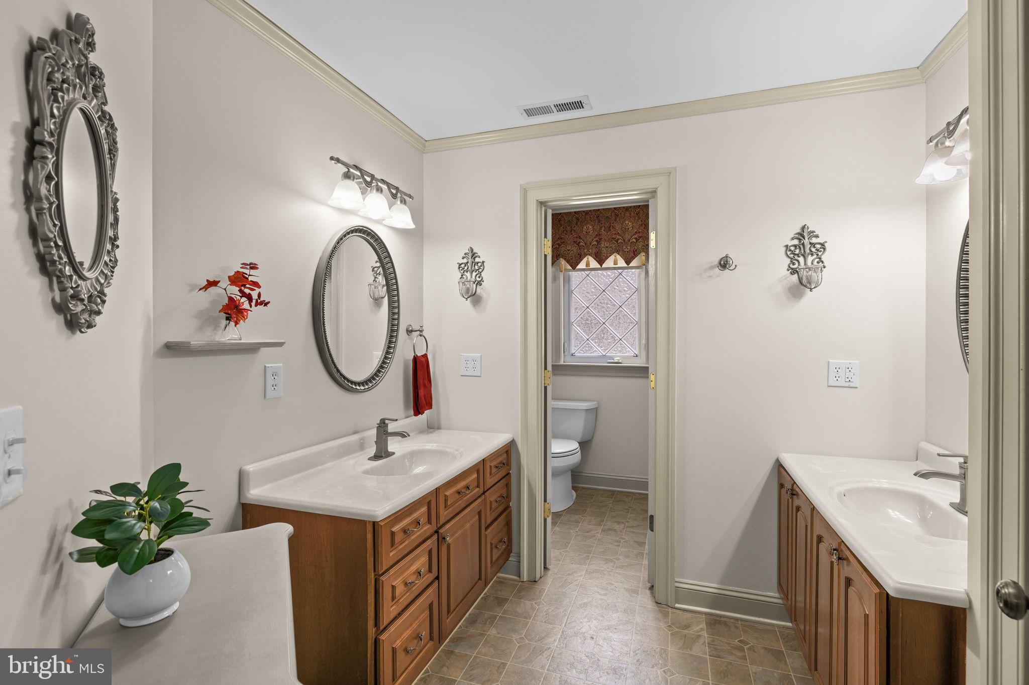 54 Hudson Road Fredericksburg, VA 22405 - Photo 25 of 59 Double vanity bath with separate toilet room