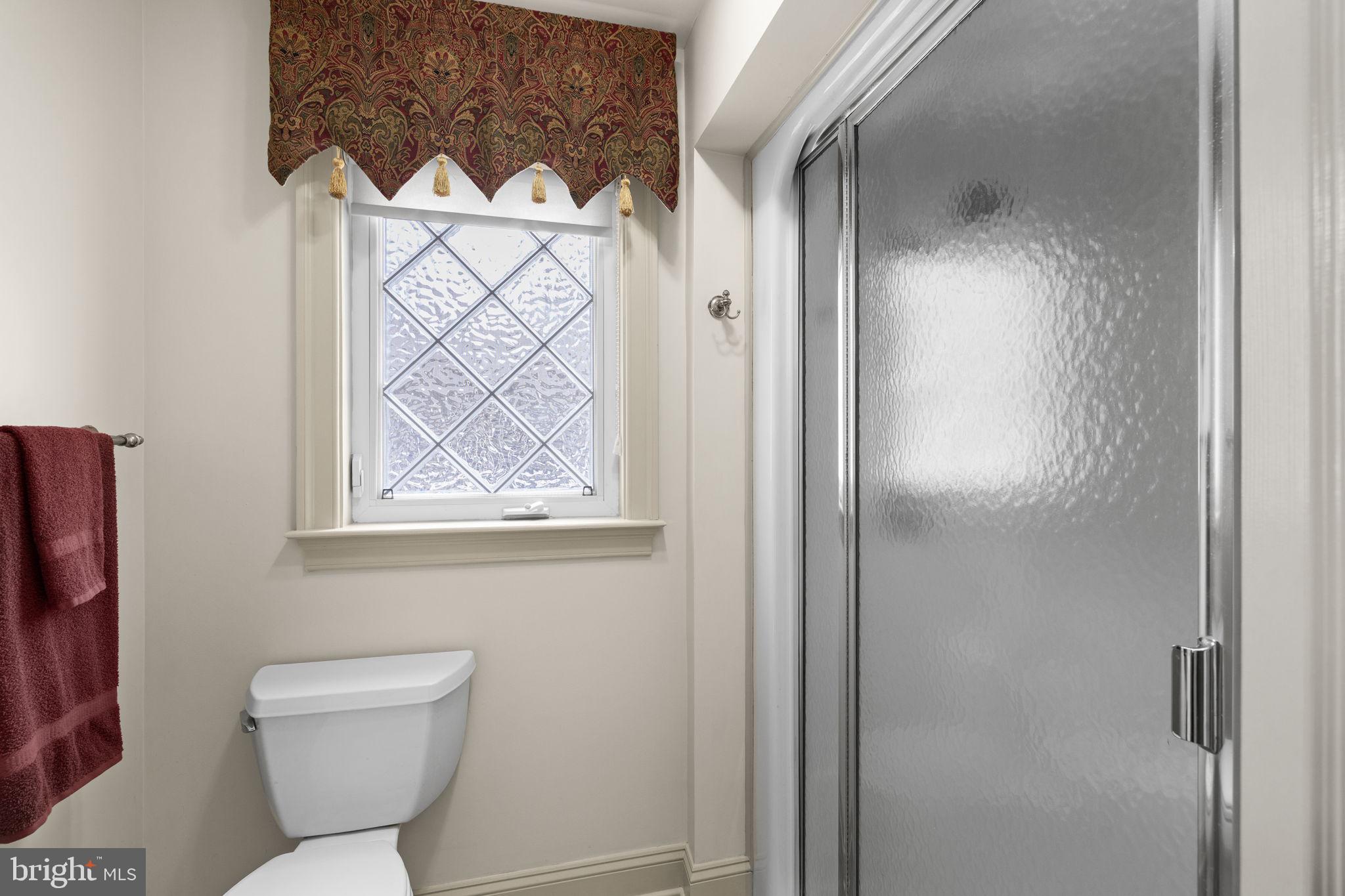 54 Hudson Road Fredericksburg, VA 22405 - Photo 26 of 59 Stall shower with privacy glass