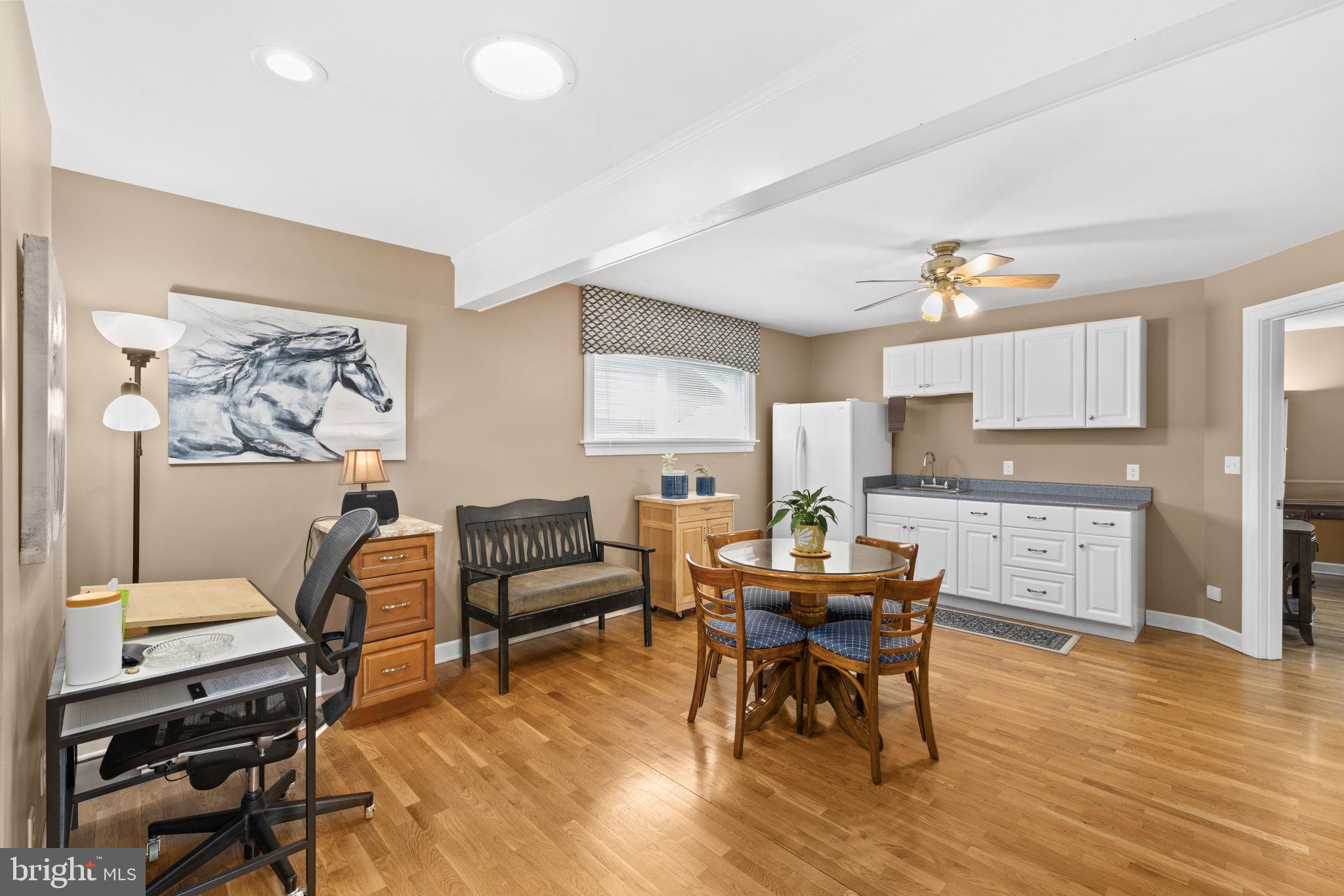 54 Hudson Road Fredericksburg, VA 22405 - Photo 33 of 59 Finished in-home suite with kitchen