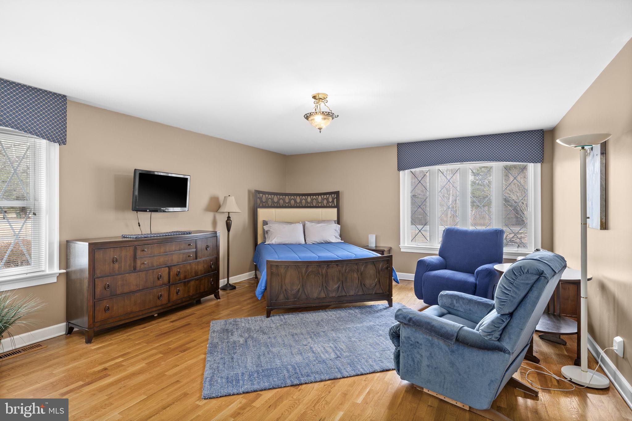 54 Hudson Road Fredericksburg, VA 22405 - Photo 38 of 59 Large bedroom #3 with sitting area