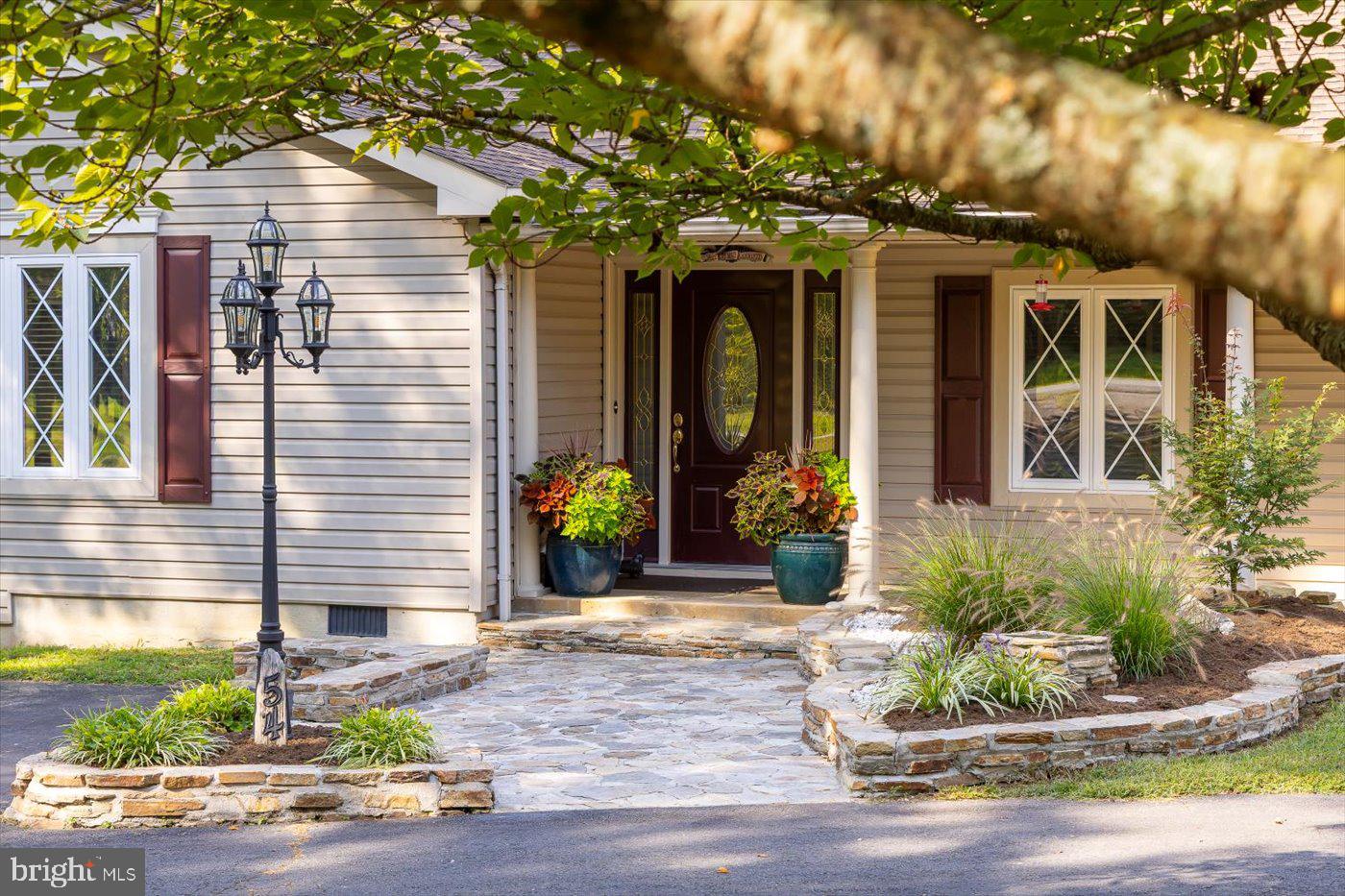 54 Hudson Road Fredericksburg, VA 22405 - Photo 4 of 59 Welcoming front entry