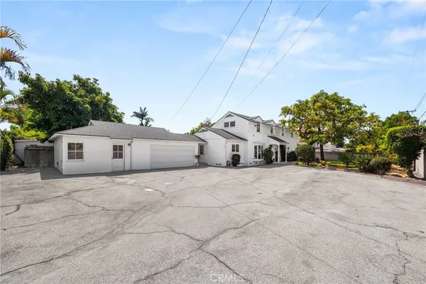 $1,675,000 | 9570 Gallatin Road, Downey, CA 90240