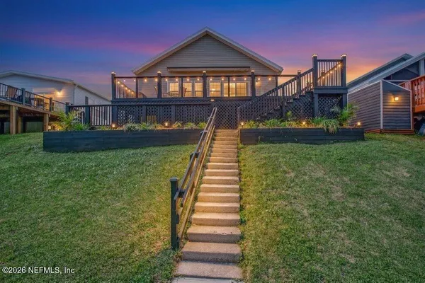 $449,900 | 292 Maxwell Drive, Welaka, FL 32193