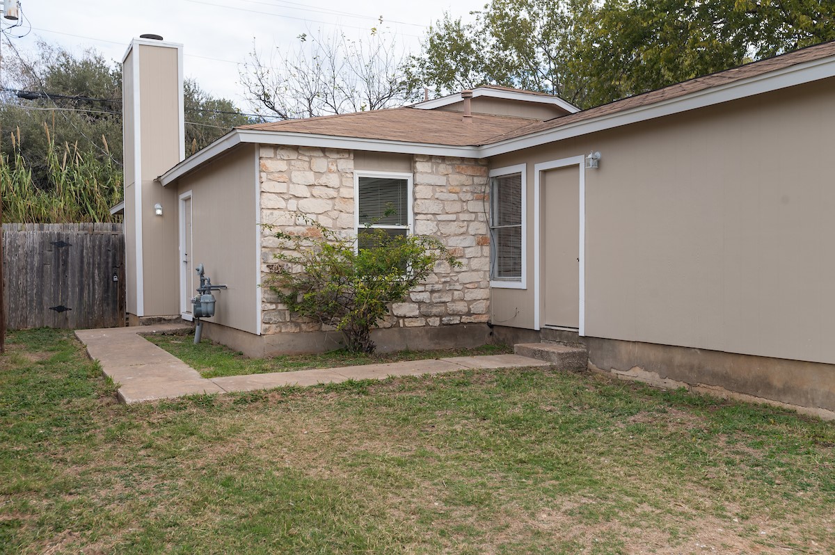2304 Rachael Court, Unit A Austin, TX 78748 - Photo 3 of 22