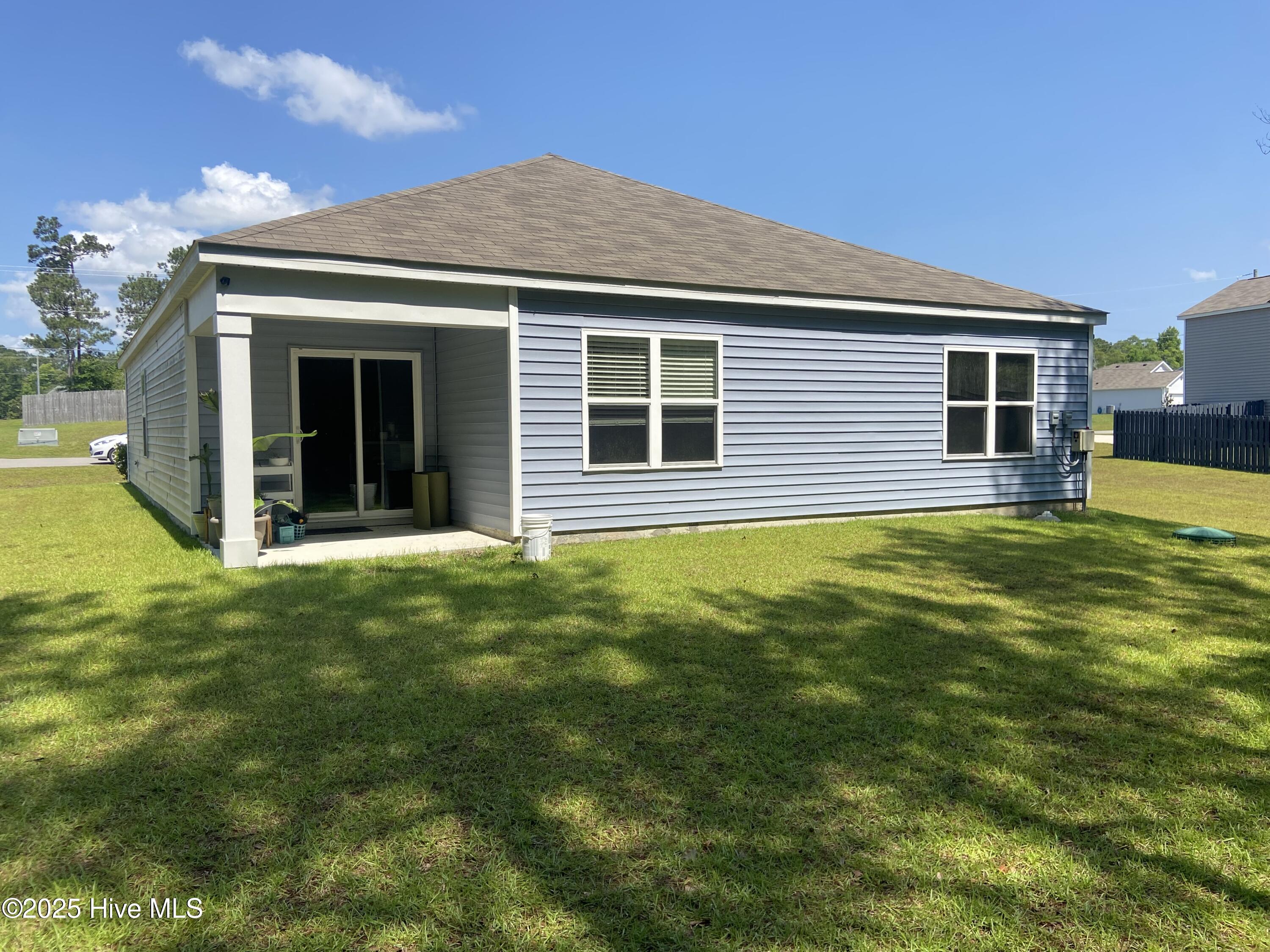 413 High Ridge Court Sneads Ferry, NC 28460 - Photo 9 of 35