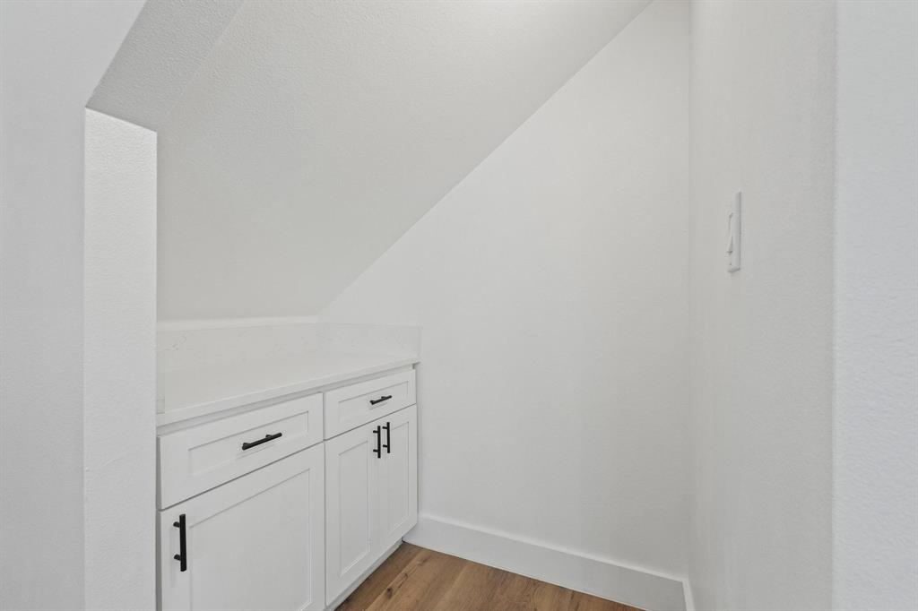 511 Maple Street Howe, TX 75459 - Photo 34 of 38 a view of a hallway