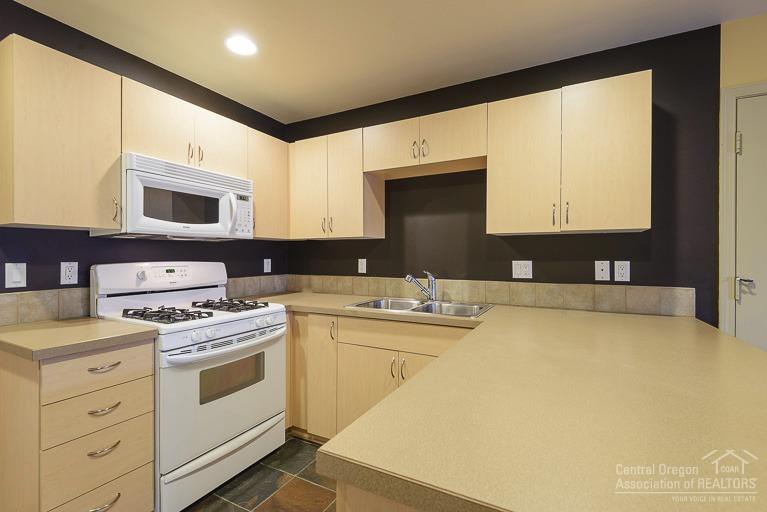 21355 Pecoraro Loop Bend, OR 97701 - Photo 11 of 19 Additional Photo
