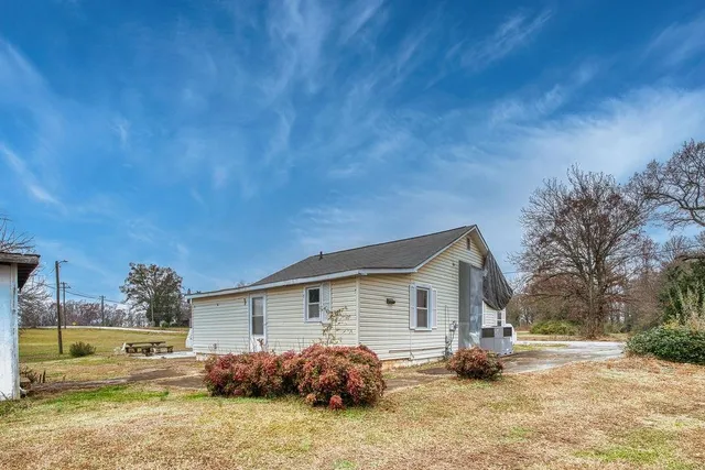 $99,000 | 1014 East Oneal Street, Gaffney, SC 29340