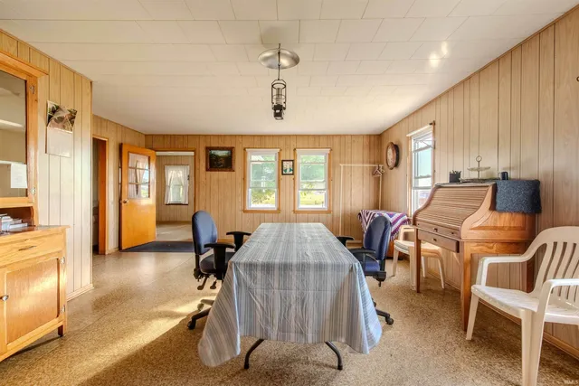 $325,000 | 4720 Highway 5, Shipshewana, IN 46565