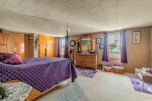 $325,000 | 4720 Highway 5, Shipshewana, IN 46565