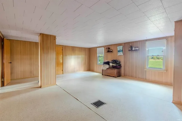 $325,000 | 4720 Highway 5, Shipshewana, IN 46565