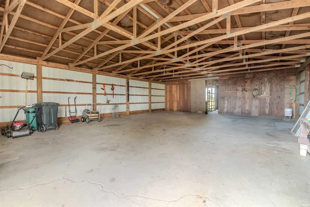 $325,000 | 4720 Highway 5, Shipshewana, IN 46565