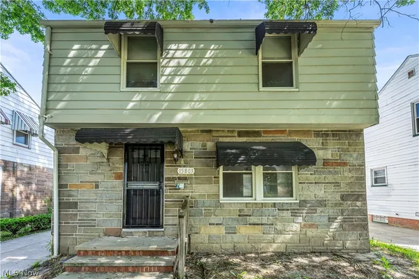 $1,375 | 15803 Delrey Avenue, Cleveland, OH 44128