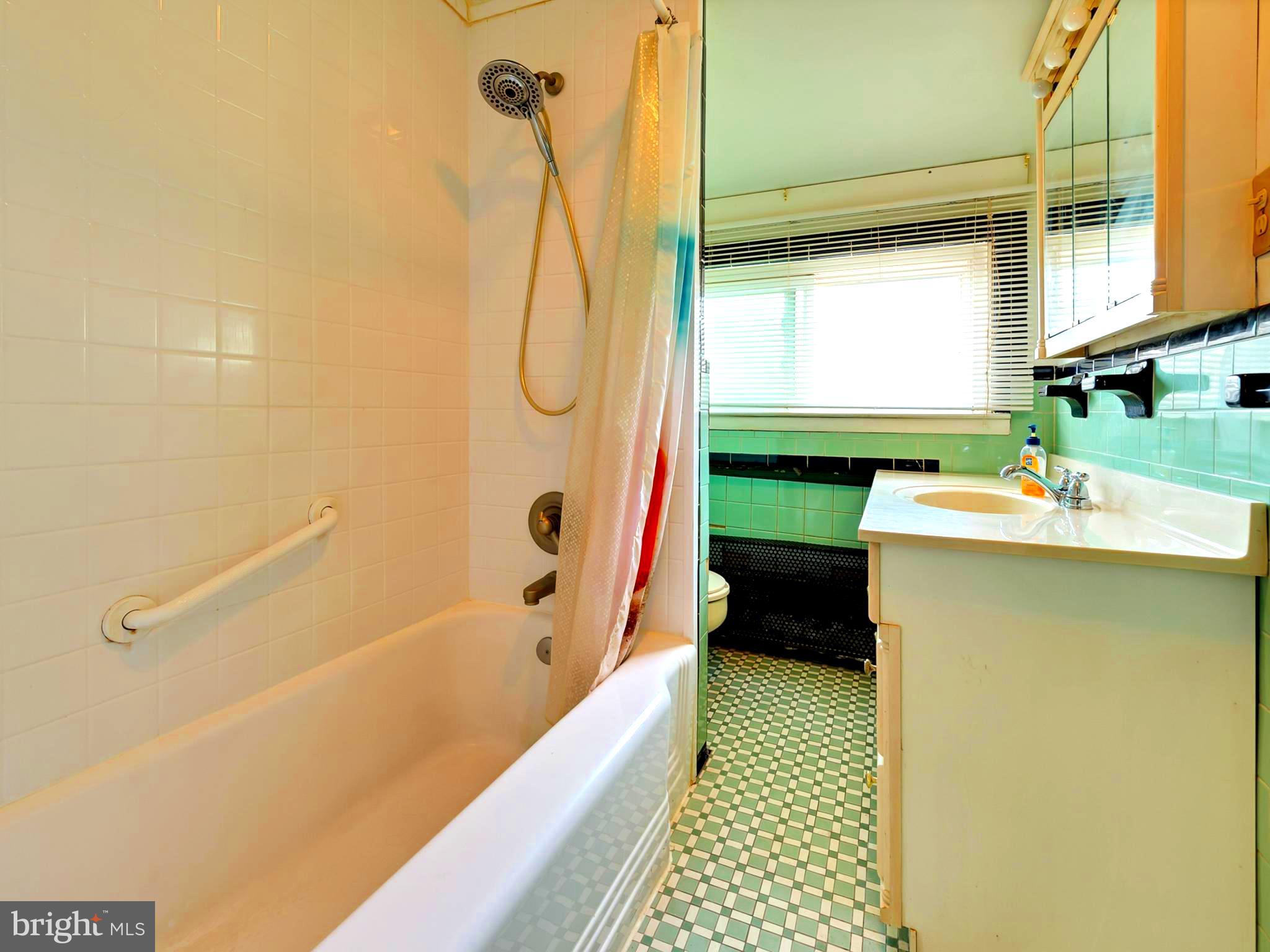 8447 Bay Road Pasadena, MD 21122 - Photo 35 of 52 Gallery Image 35
