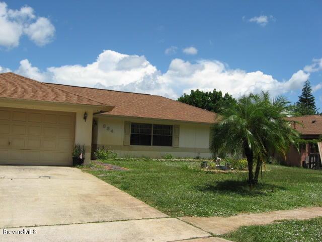 834 Croton Rd