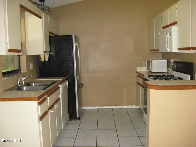 834 Croton Road Rockledge, FL 32955 - Photo 14 of 22 kitchen