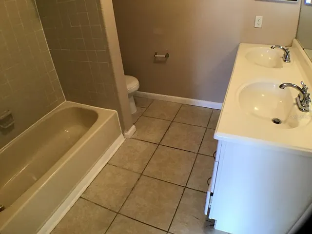 a bathroom with a bathtub