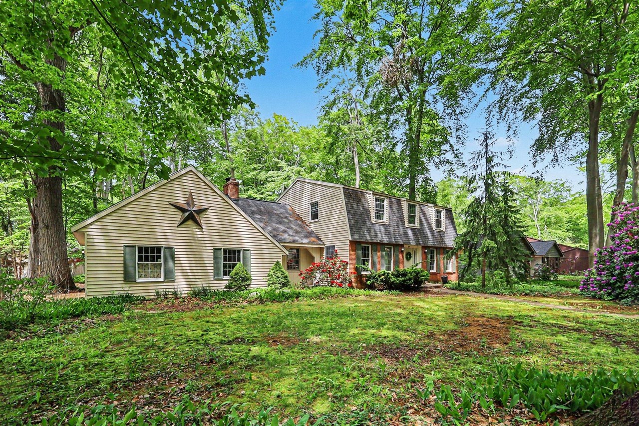 280 Portchester Road Holland, MI 49424 - Photo 3 of 31