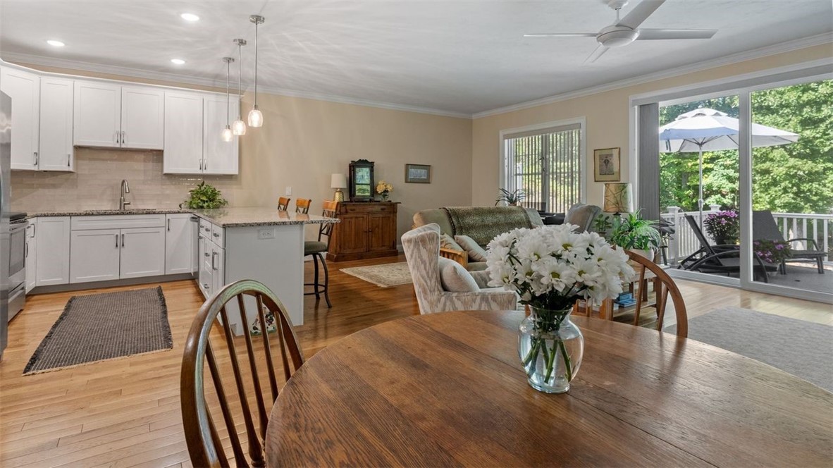 107 Old River Road, Unit 22 Lincoln, RI 02865 - Photo 9 of 32 Gallery Image 9