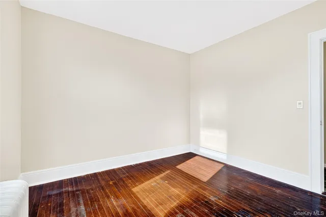 $3,500 | 270 Sickles Avenue, Unit 2, New Rochelle, NY 10801