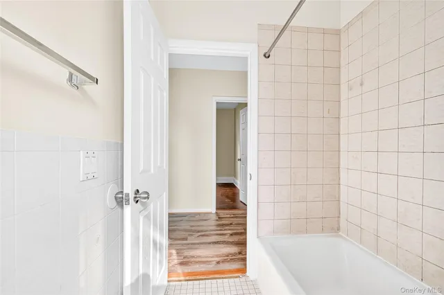 $3,500 | 270 Sickles Avenue, Unit 2, New Rochelle, NY 10801