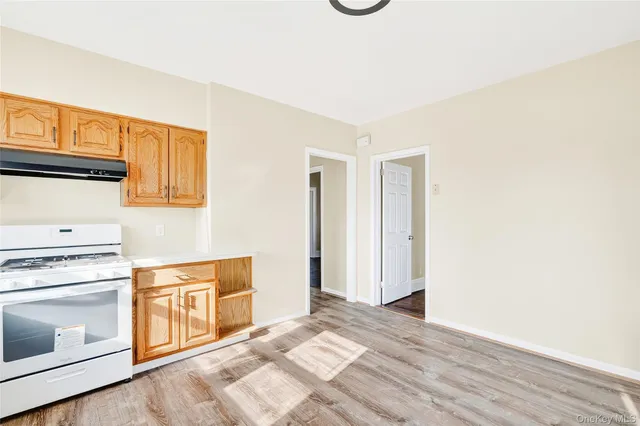 $3,500 | 270 Sickles Avenue, Unit 2, New Rochelle, NY 10801