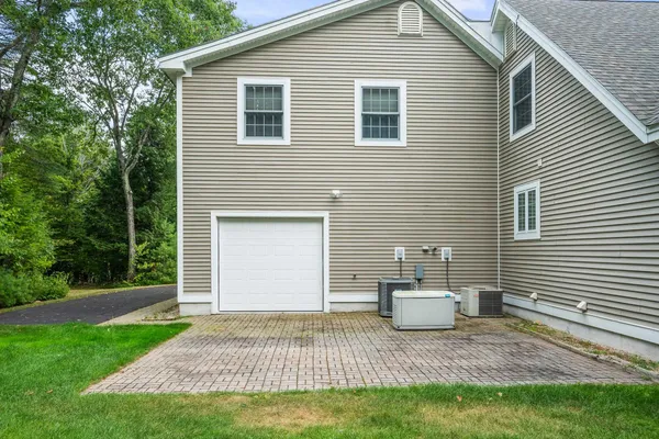 $1,200,000 | 179 Benjamin Wentworth Drive, Tamworth, NH 03817