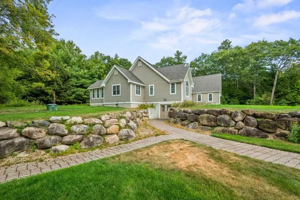 $1,200,000 | 179 Benjamin Wentworth Drive, Tamworth, NH 03817