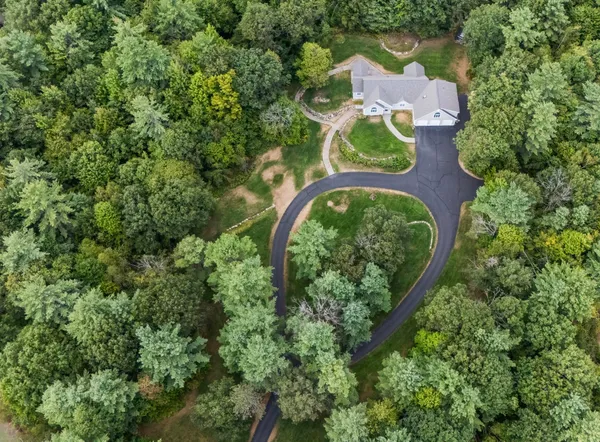 $1,200,000 | 179 Benjamin Wentworth Drive, Tamworth, NH 03817