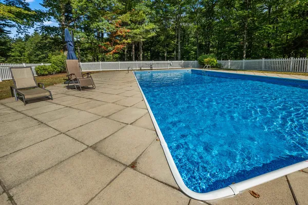 $1,200,000 | 179 Benjamin Wentworth Drive, Tamworth, NH 03817