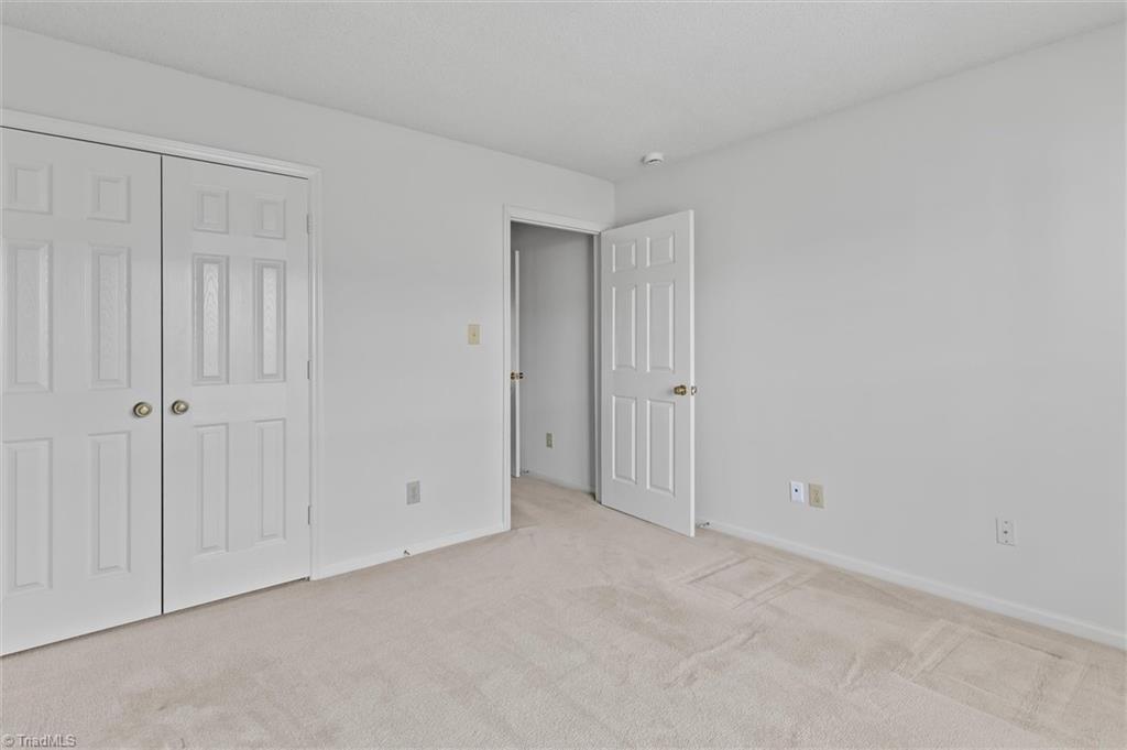 3952 Cobblestone Bend Drive High Point, NC 27265 - Photo 20 of 23