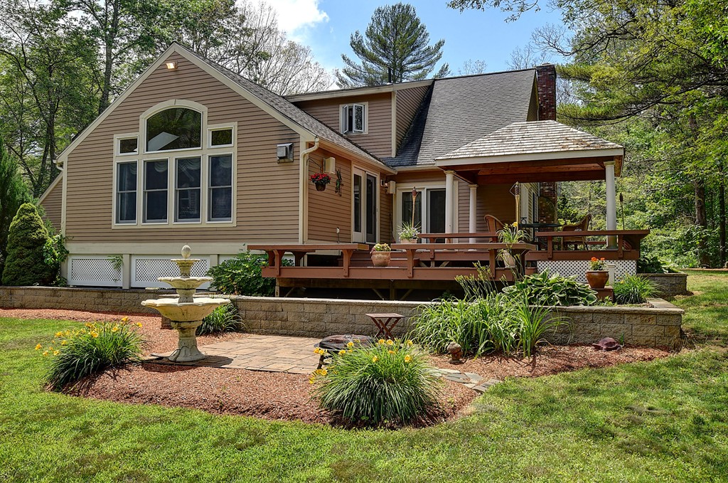 35 Apple Road Brimfield, MA 01010 - Photo 3 of 30