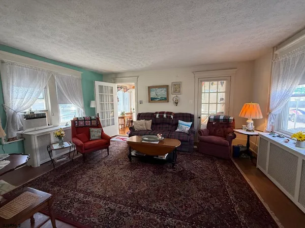 $2,000 | 135 North Avolyn Avenue, Unit WEEKLY RENTAL, Ventnor City, NJ 08406