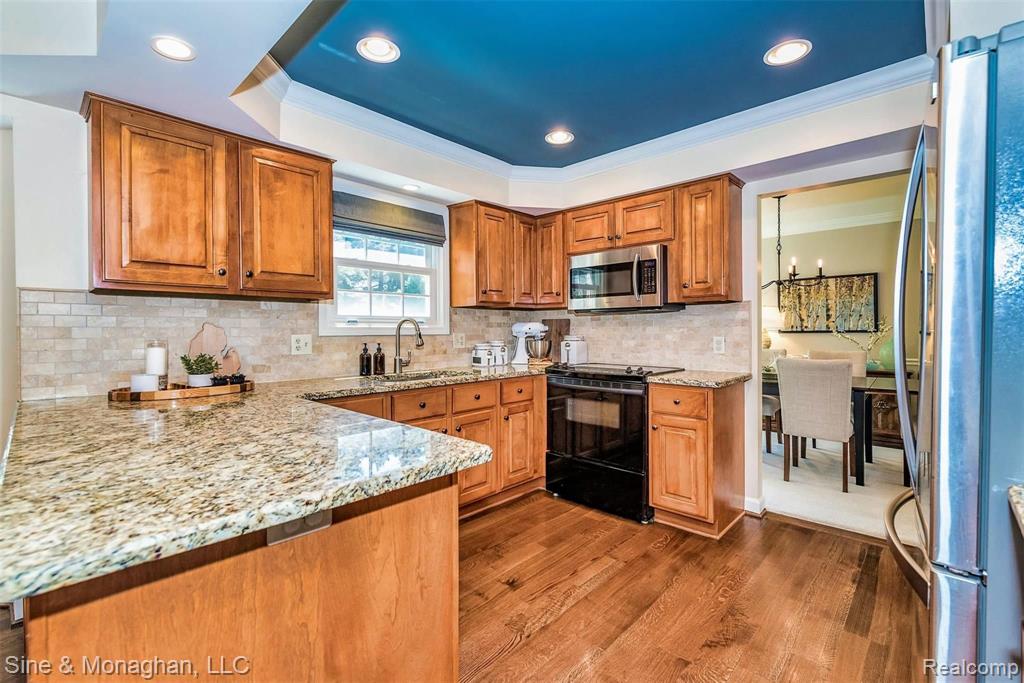 531 Shellbourne Drive Rochester Hills, MI 48309 - Photo 15 of 51