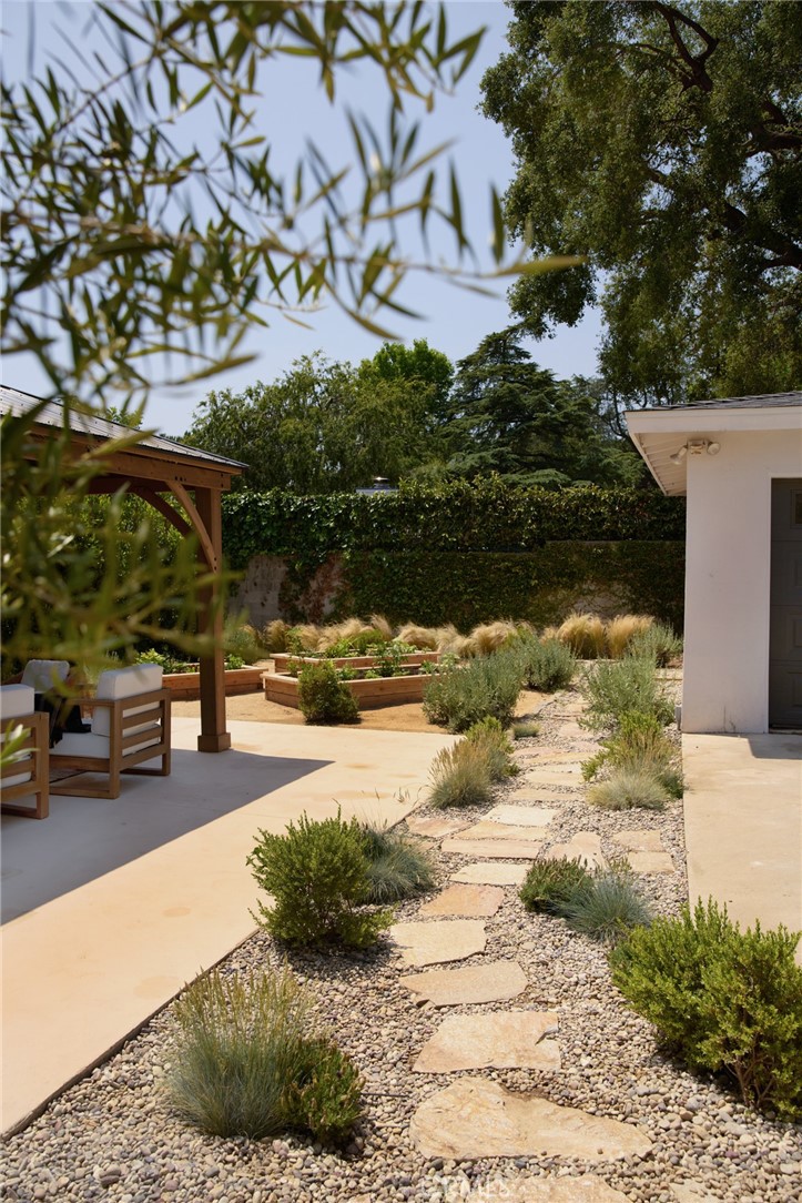 4367 Rising Hill Road Altadena, CA 91001 - Photo 47 of 64