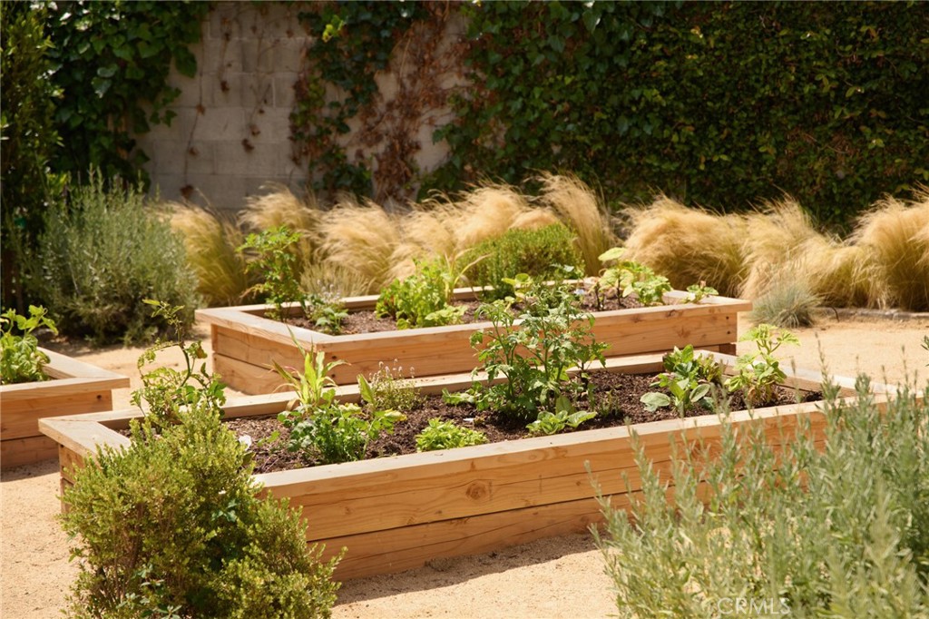 4367 Rising Hill Road Altadena, CA 91001 - Photo 56 of 64