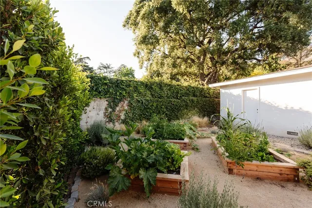$1,575,000 | 4367 Rising Hill Road, Altadena, CA 91001