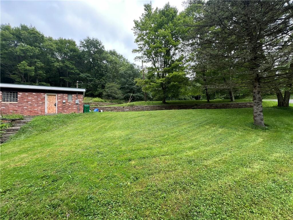 196 Rimp Road Butler, PA 16002 - Photo 3 of 11 Gallery Image 3