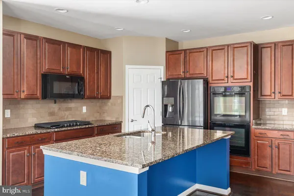 $630,000 | 112 Norwich Court, Stephens City, VA 22655