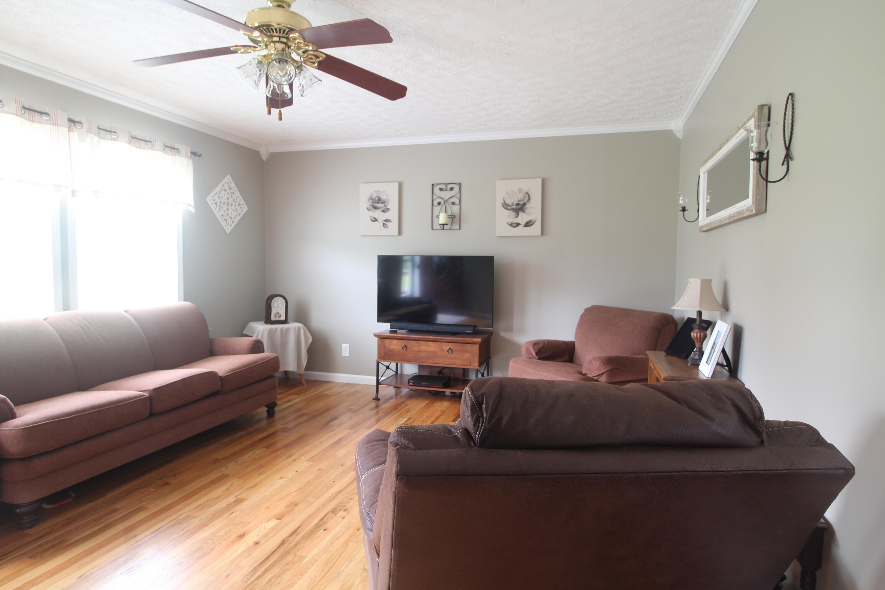 183 Saddlebrook Subdivision Road Lewisburg, WV 24901 - Photo 7 of 18 Gallery Image 7