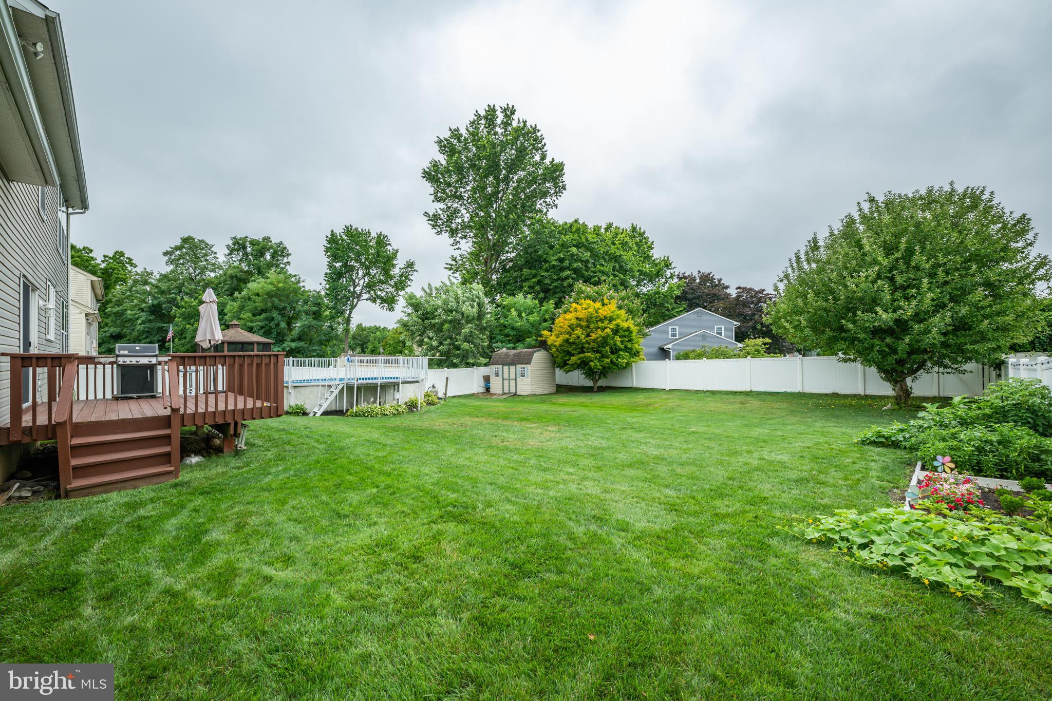 16 Amesbury Road Levittown, PA 19054 - Photo 44 of 57