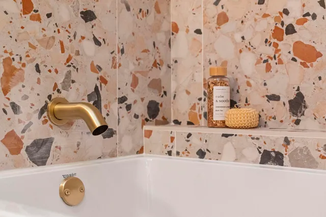 $1,095,000 | 6688 Colton Boulevard, Oakland, CA 94611