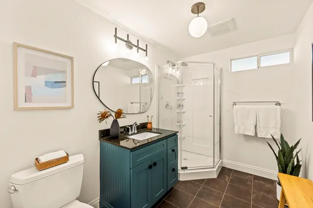 $1,095,000 | 6688 Colton Boulevard, Oakland, CA 94611