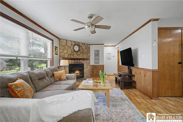 $235,000 | 140 Lakeview Avenue, Chautauqua, NY 14757