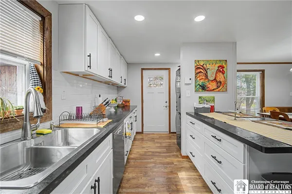 $235,000 | 140 Lakeview Avenue, Chautauqua, NY 14757