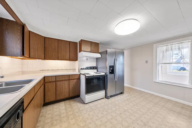 $385,000 | 8 State Street, Rockland, ME 04841