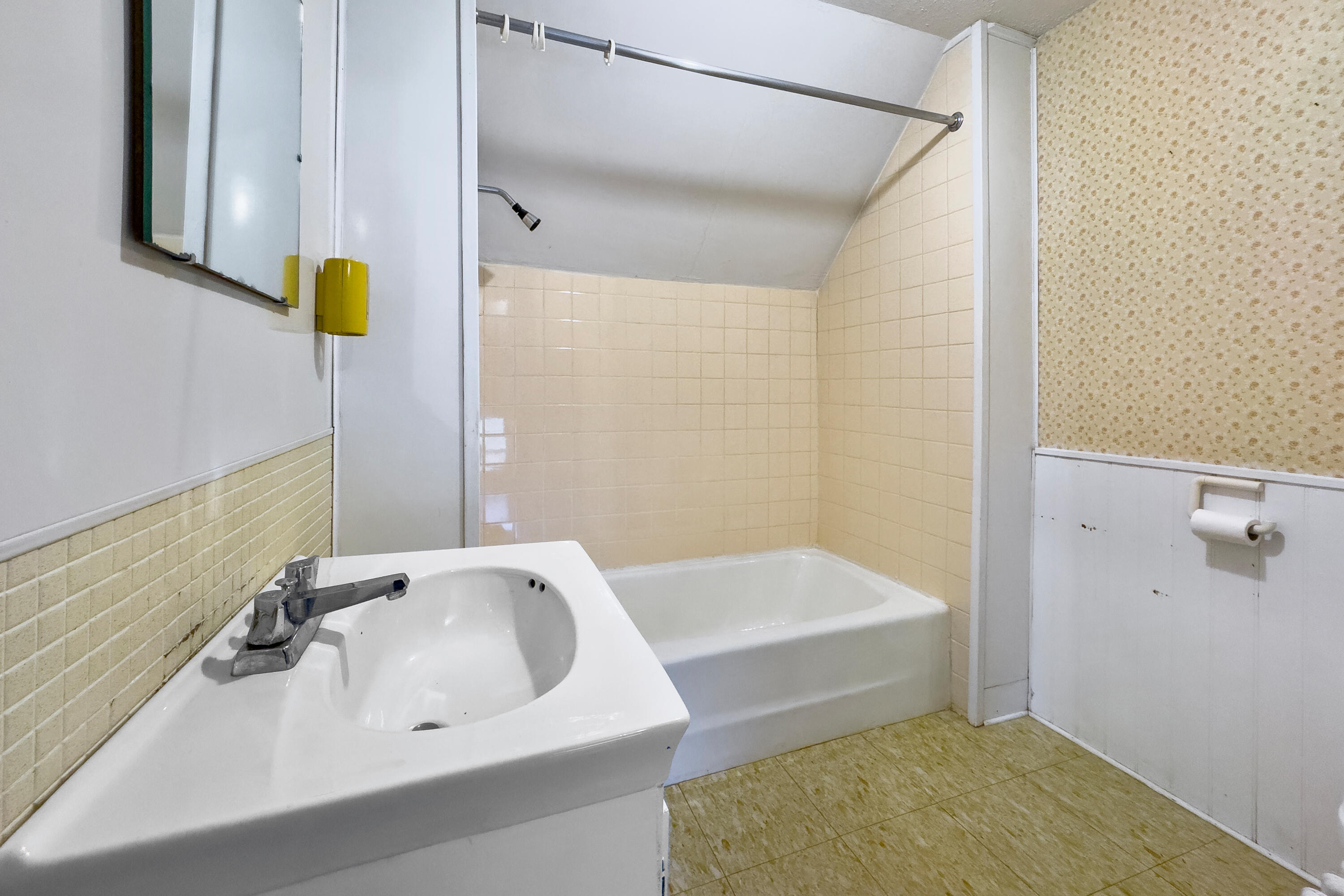 8 State Street Rockland, ME 04841 - Photo 36 of 41 24- 8 State Street - Rockland - JAC