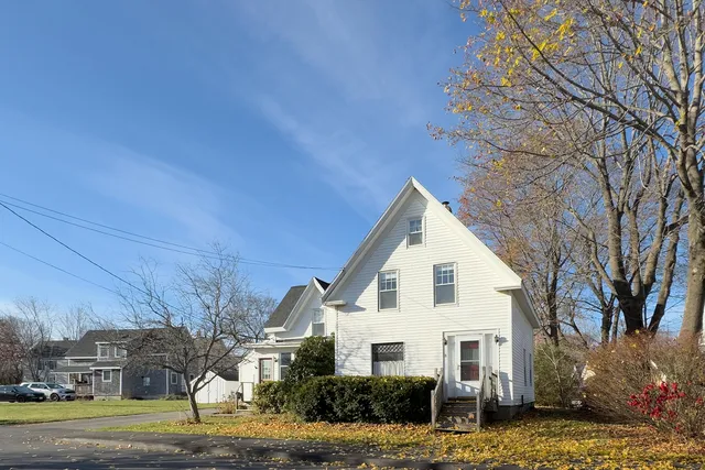 $385,000 | 8 State Street, Rockland, ME 04841